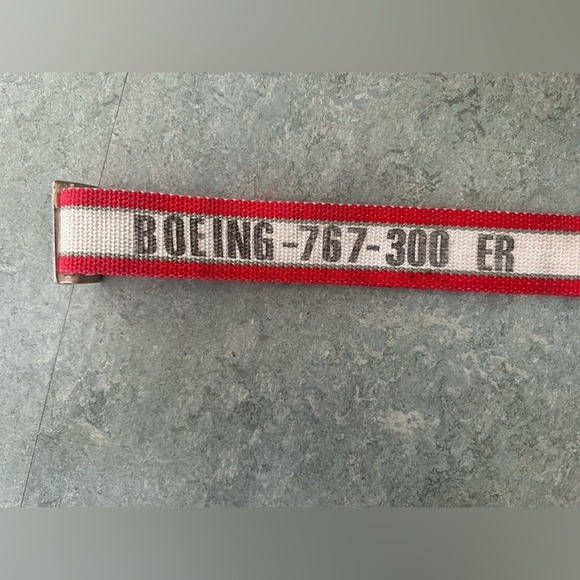 Boeing and Martinair belt- fits everyone- very adjustable. - Picture 16 of 16